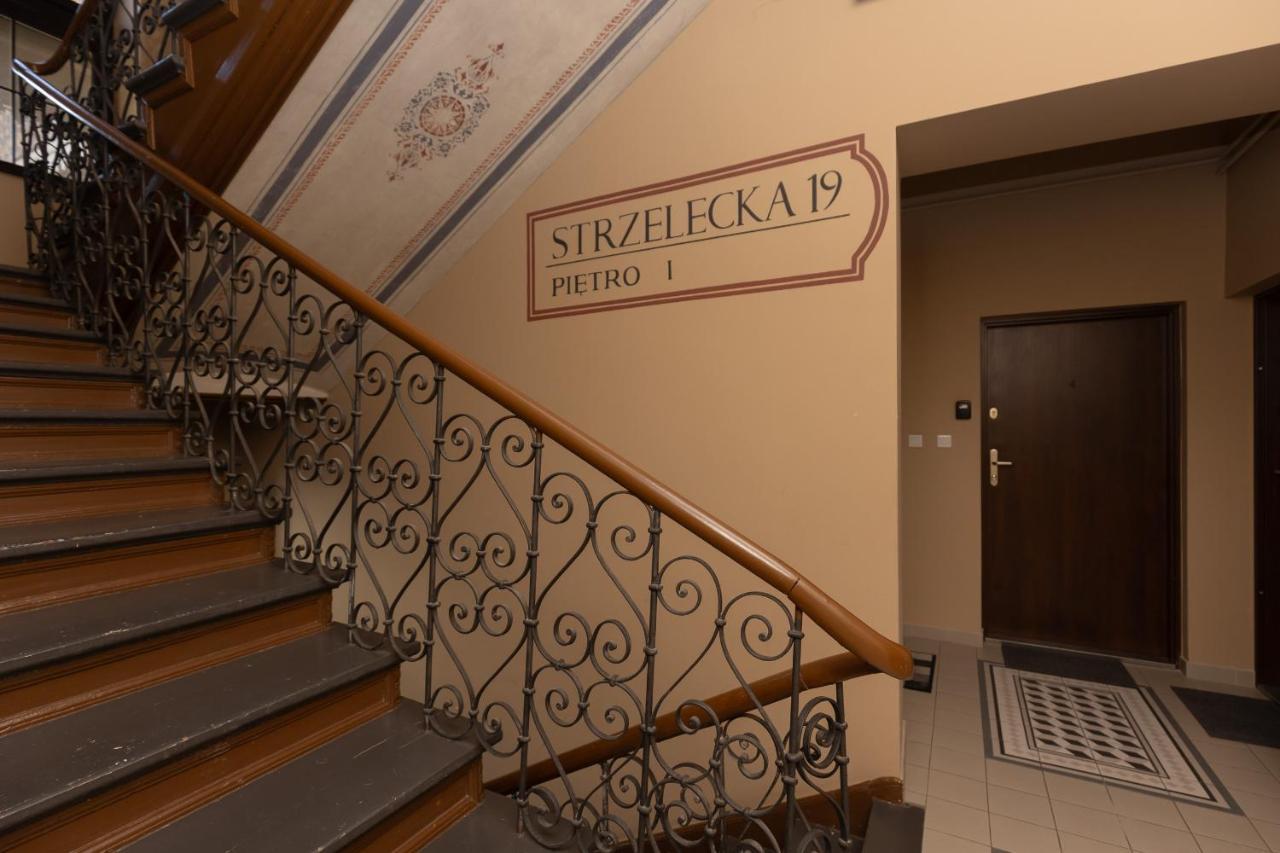 Apartment Strzelecka Old Town Cracow By Renters Prestige Cracovie Extérieur photo