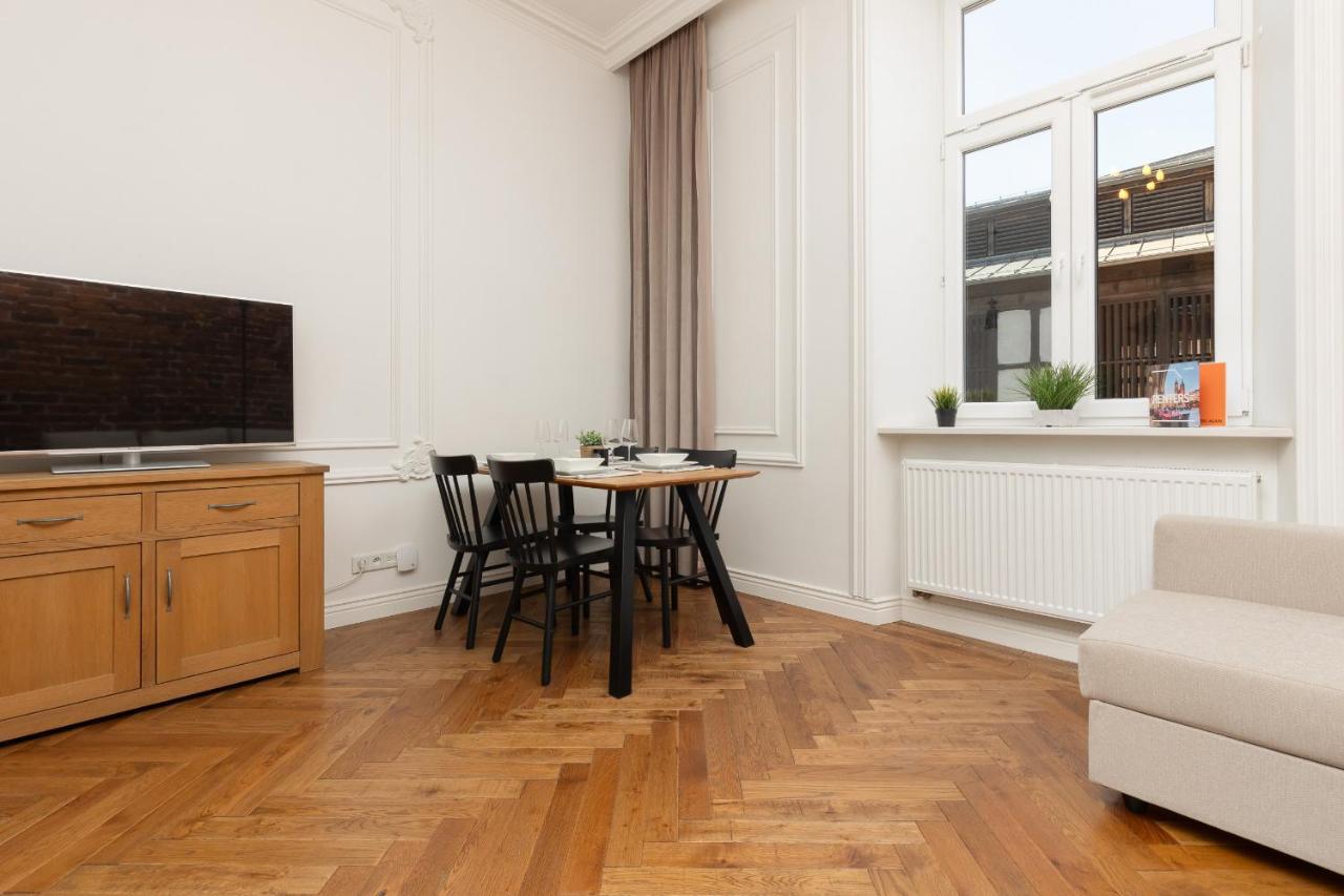 Apartment Strzelecka Old Town Cracow By Renters Prestige Cracovie Extérieur photo